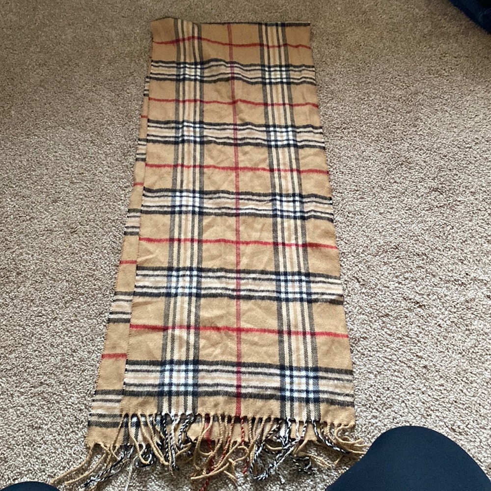 Cashmere scarf
